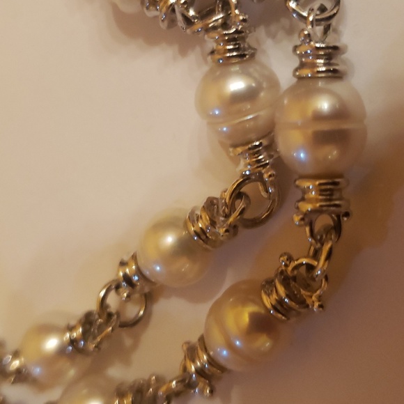 Dual Pearl and Silver Bracelets - Picture 5 of 6